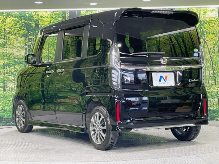 2021 Honda N-BOX CUSTOM 6BA-JF3 (UW-69faaf75a707d)[18]
