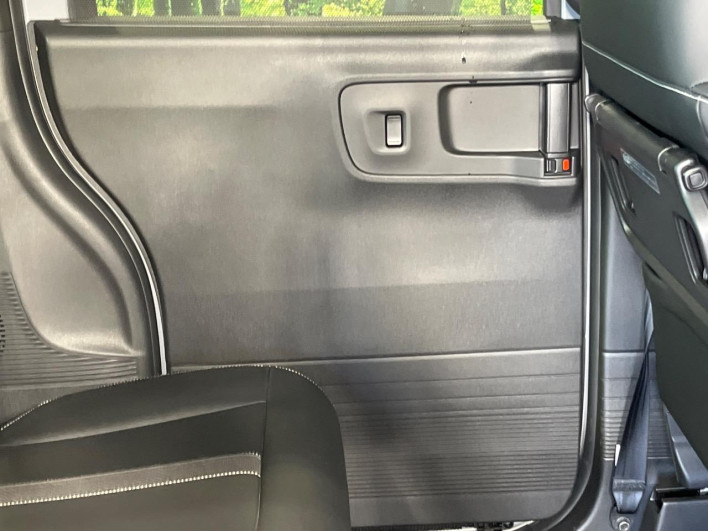 2024 Honda N-BOX CUSTOM 6BA-JF5 (UW-69faaf7b63b36)[13]