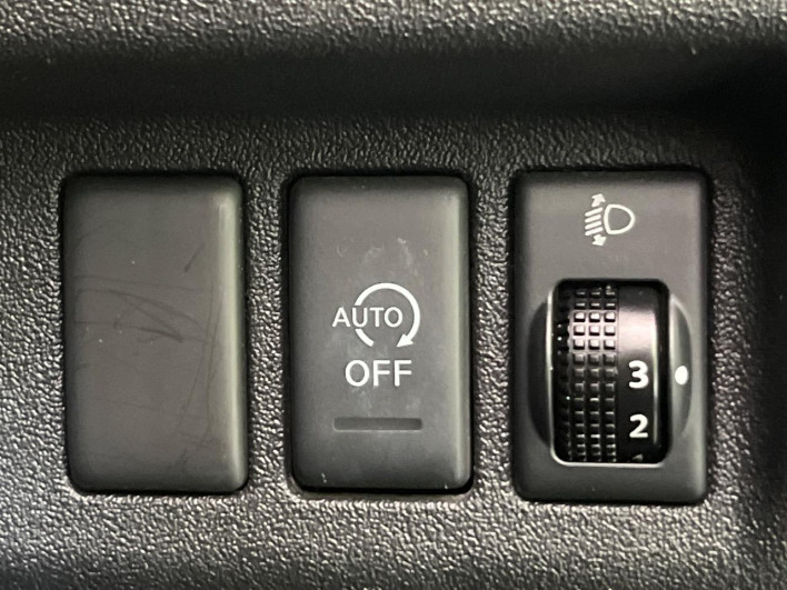 2013 Nissan March DBA-K13 (UW-69faaf829ae3d)[15]