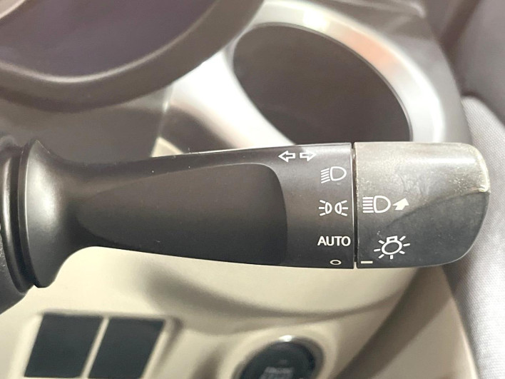 2016 Daihatsu Cast DBA-LA250S (UW-69faaf8ce06c9)[23]