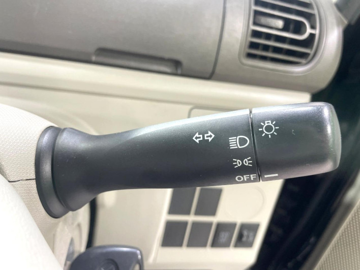2013 Daihatsu Tanto DBA-LA600S (UW-69faaf93338e4)[22]