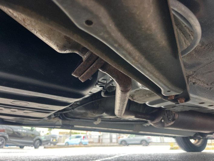 2016 Daihatsu Wake DBA-LA700S (UW-69faaf98e01d9)[14]