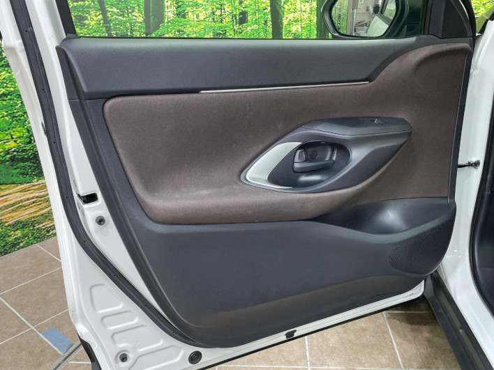 2021 Toyota Yaris Cross 6AA-MXPJ10 (UW-69faafbd50a2b)[27]