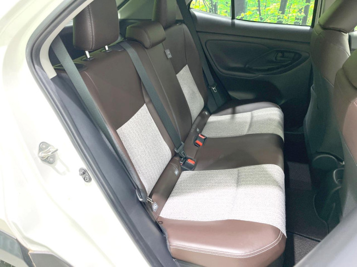 2022 Toyota Yaris Cross 6AA-MXPJ10 (UW-69faafbd75867)[18]