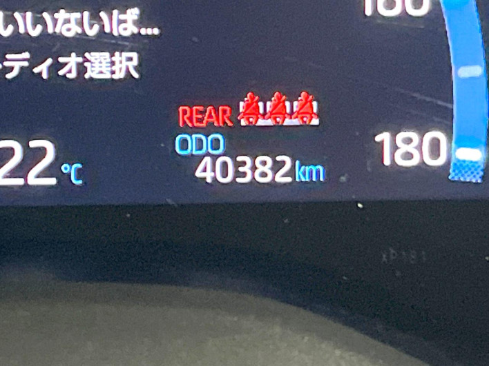 2022 Toyota Yaris Cross 6AA-MXPJ10 (UW-69faafbd75867)[2]