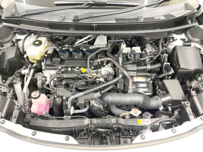 2022 Toyota Yaris Cross 6AA-MXPJ10 (UW-69faafbd75867)[4]