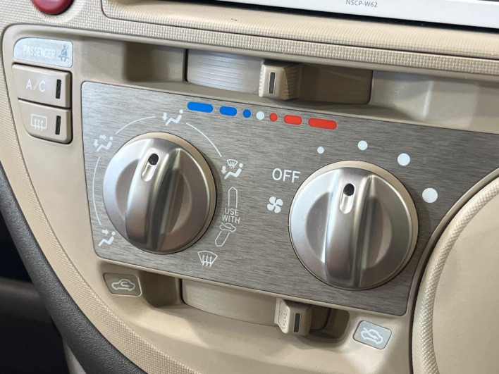 2012 Toyota Sienta DBA-NCP81G (UW-69faafc832416)[25]