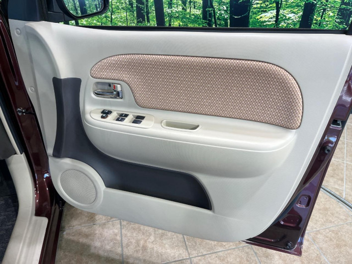 2012 Toyota Sienta DBA-NCP81G (UW-69faafc832416)[11]