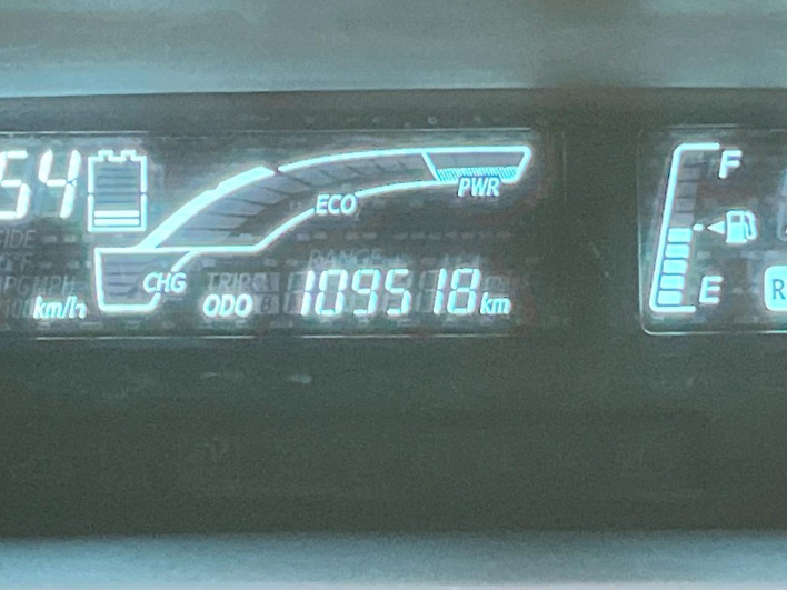 2014 Toyota Aqua DAA-NHP10 (UW-69faafc9a439a)[2]