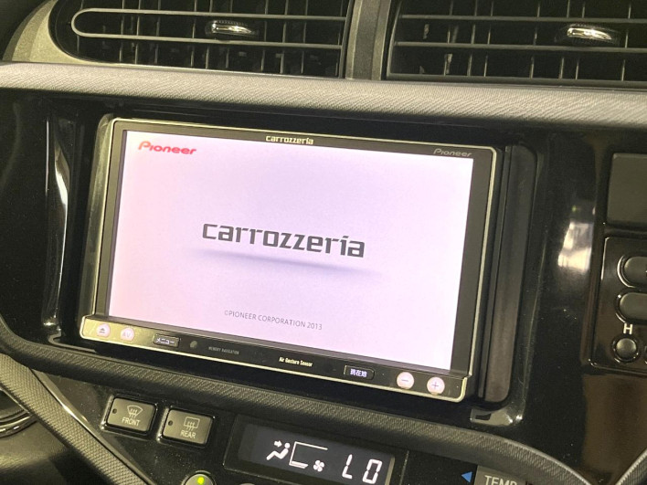 2014 Toyota Aqua DAA-NHP10 (UW-69faafc9a439a)[18]
