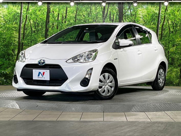 2016 Toyota Aqua DAA-NHP10 (UW-69faafcb1aea3)[0]