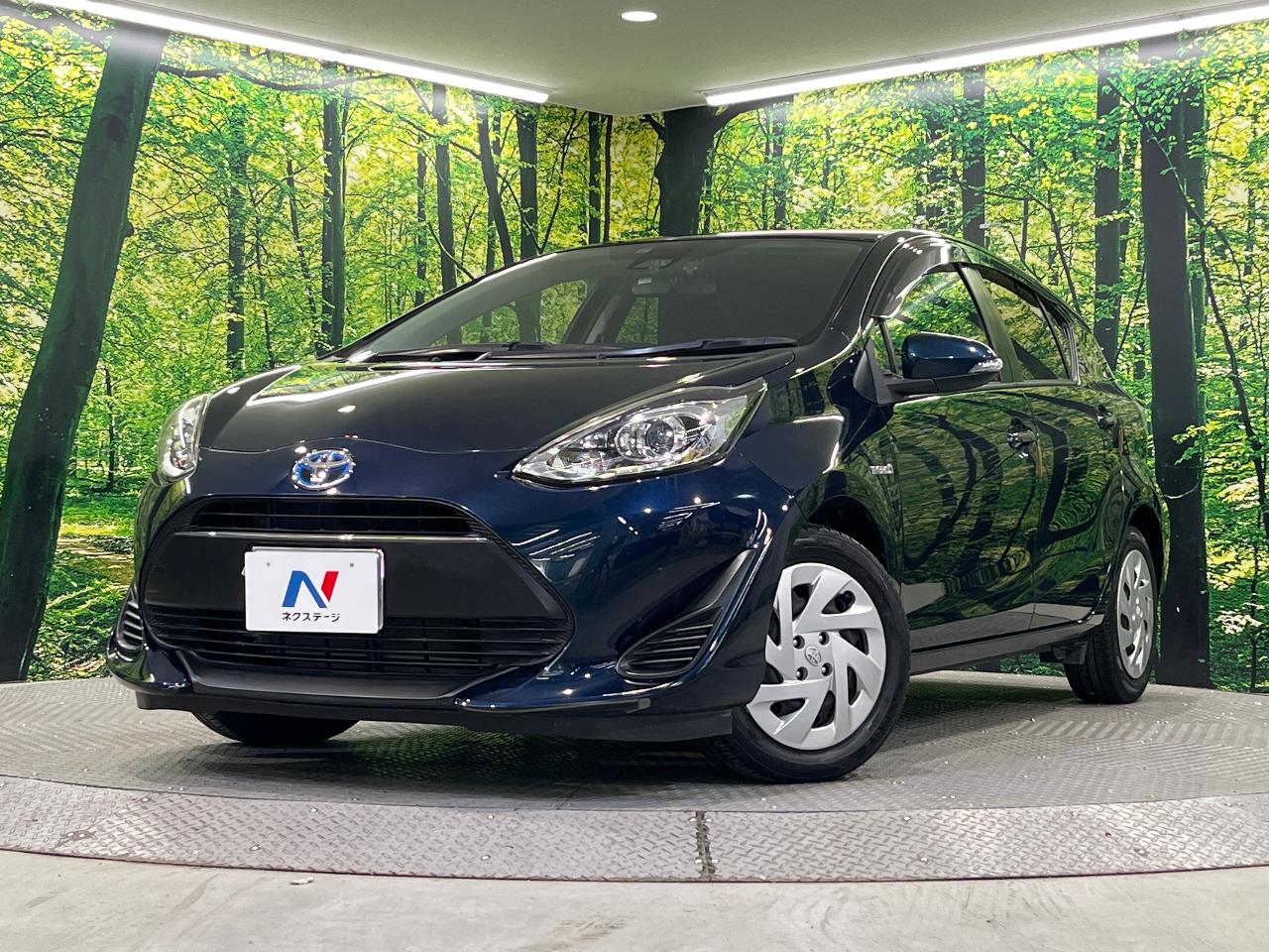 2017 Toyota Aqua DAA-NHP10