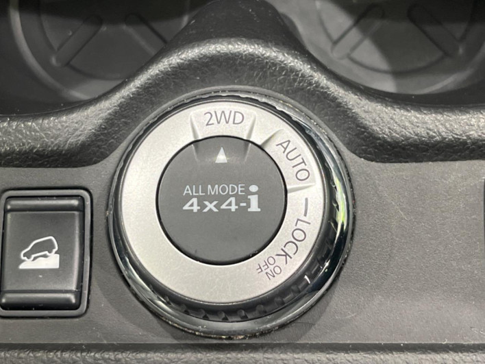 2015 Nissan X-Trail DBA-NT32 (UW-69faafd08f4e2)[27]