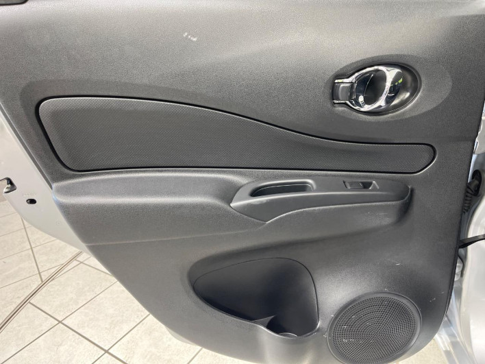 2019 Nissan Note DAA-SNE12 (UW-69faafe044d71)[24]