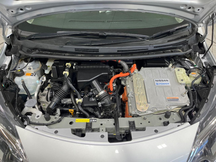 2019 Nissan Note DAA-SNE12 (UW-69faafe044d71)[4]