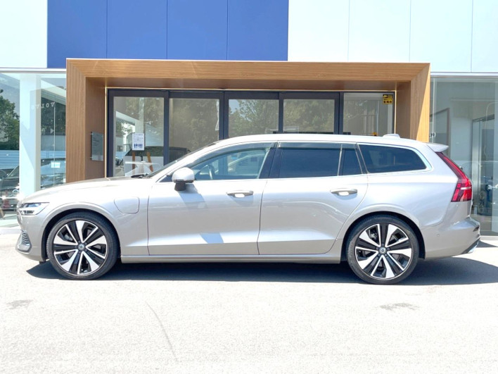 2022 Volvo V60 5LA-ZB420P2 (UW-69faafed2f26a)[7]