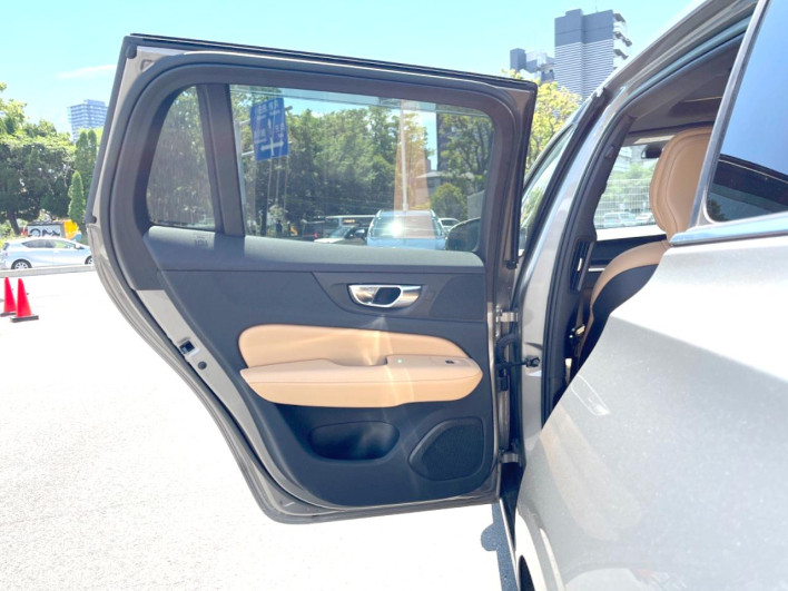 2022 Volvo V60 5LA-ZB420P2 (UW-69faafed2f26a)[15]