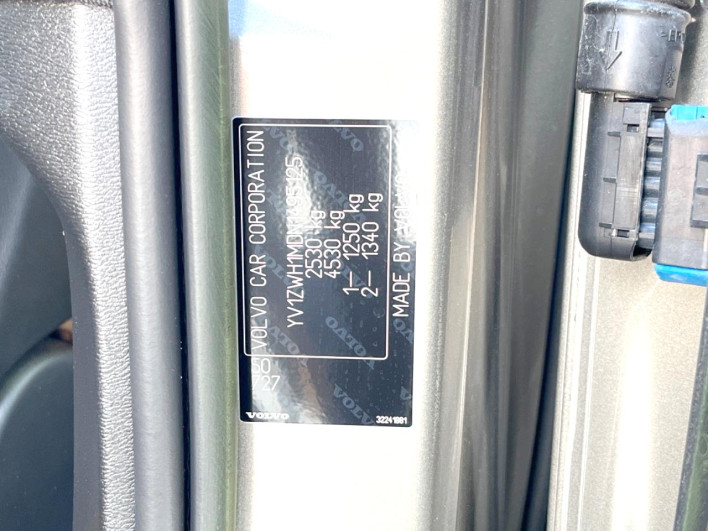 2022 Volvo V60 5LA-ZB420P2 (UW-69faafed2f26a)[1]