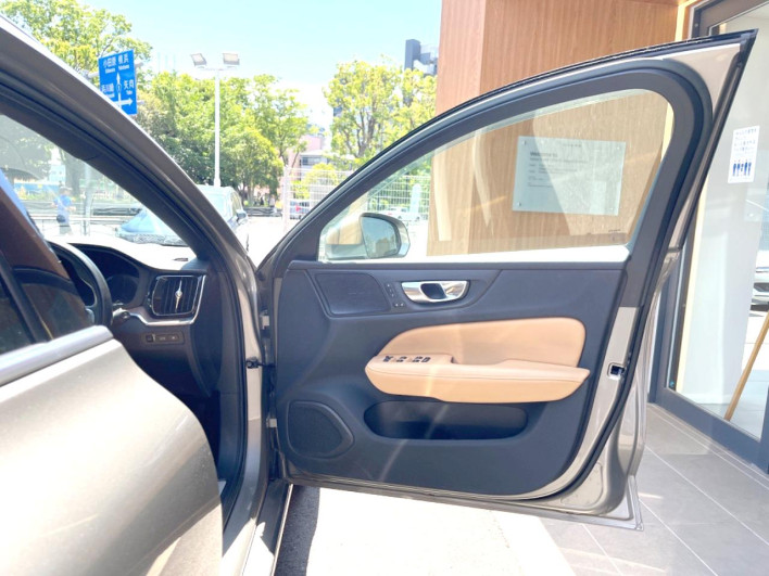 2022 Volvo V60 5LA-ZB420P2 (UW-69faafed2f26a)[13]