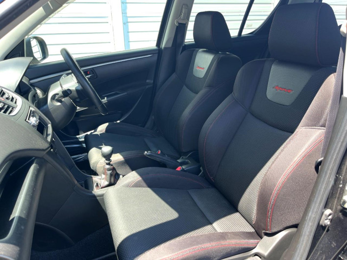2015 Suzuki Swift Sport CBA-ZC32S (UW-69faafede816b)[17]