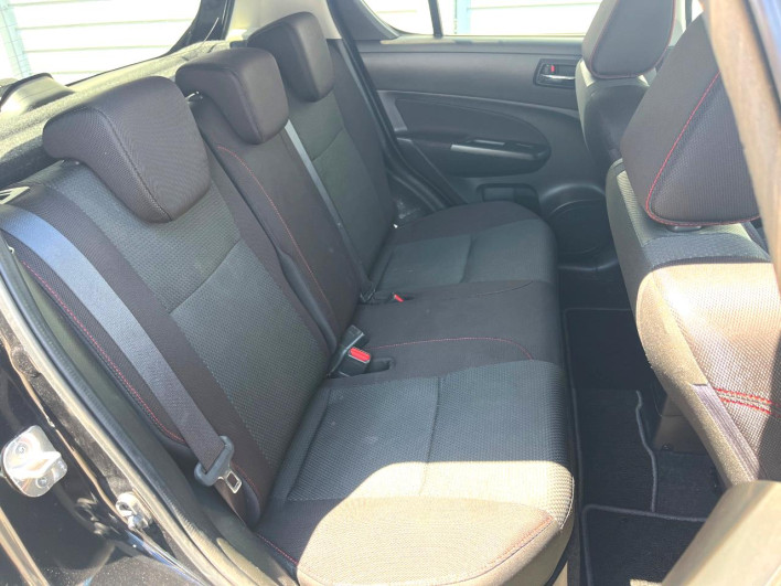 2015 Suzuki Swift Sport CBA-ZC32S (UW-69faafede816b)[14]