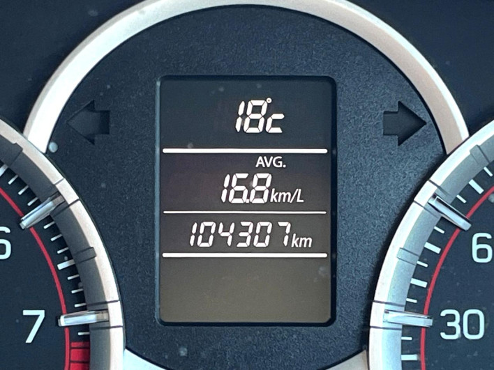2015 Suzuki Swift Sport CBA-ZC32S (UW-69faafede816b)[2]