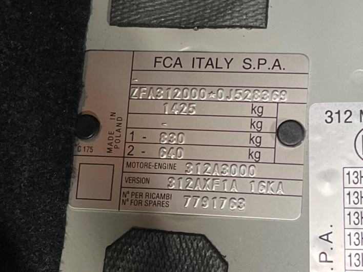 2016 Abartha Abarth 595 ABA-312141 (UW-69faafefab636)[1]