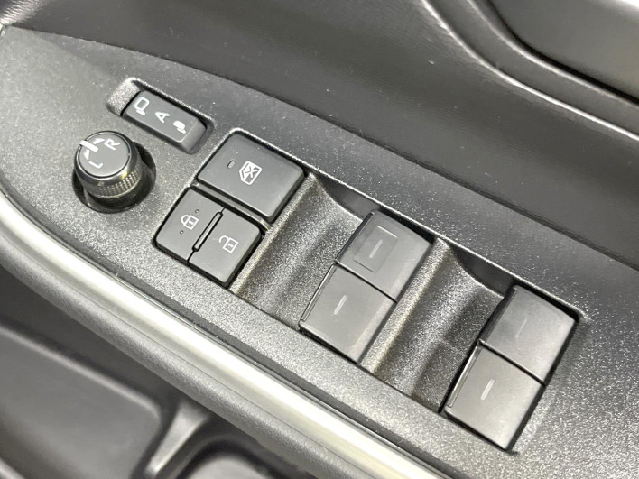 2022 Toyota Noah 6AA-ZWR90W (UW-69fab0018624c)[14]