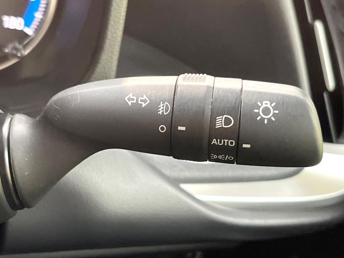 2022 Toyota Noah 6AA-ZWR90W (UW-69fab0018624c)[28]