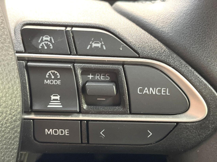 2022 Toyota Noah 6AA-ZWR90W (UW-69fab0018624c)[29]