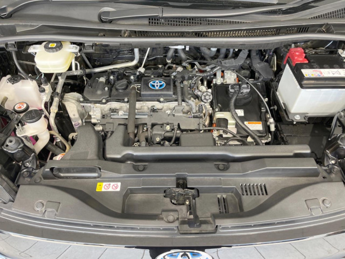 2023 Toyota Voxy 6AA-ZWR90W (UW-69fab00210c67)[22]
