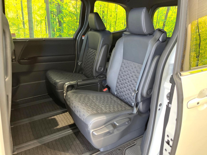 2023 Toyota Voxy 6AA-ZWR90W (UW-69fab0026bbe4)[10]