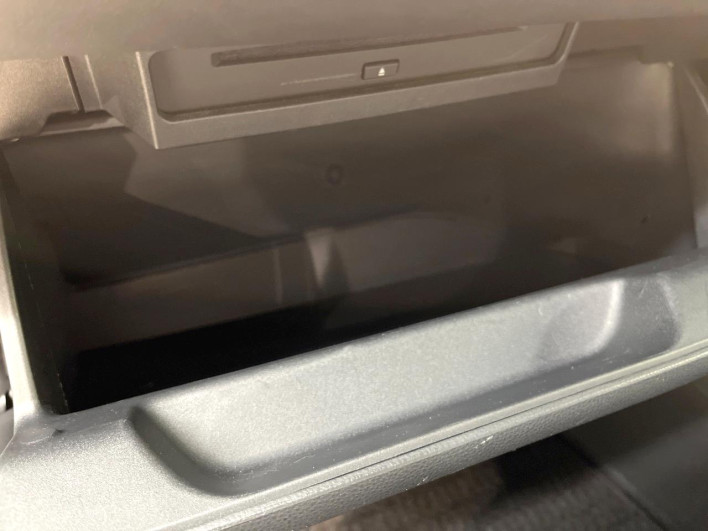 2023 Toyota Voxy 6AA-ZWR90W (UW-69fab0026bbe4)[8]