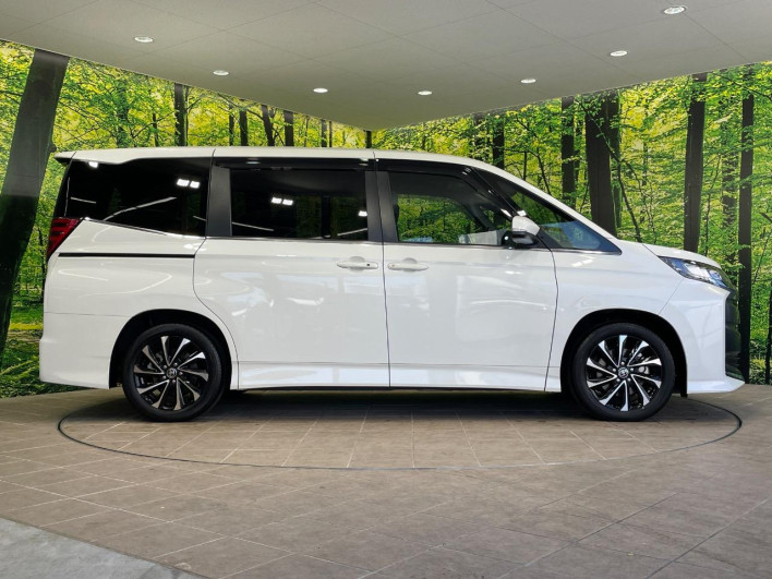 2024 Toyota Noah 6AA-ZWR90W (UW-69fab00337598)[16]
