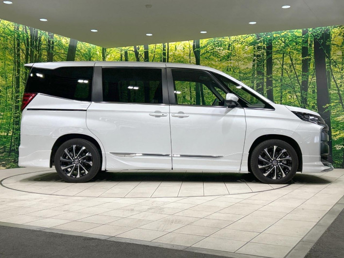 2025 Toyota Noah 6AA-ZWR90W (UW-69fab00423184)[10]