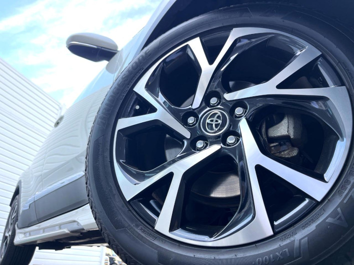 2019 Toyota C-HR DAA-ZYX10 (UW-69fab005a015f)[16]