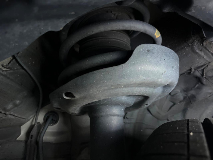 2019 Toyota C-HR DAA-ZYX10 (UW-69fab005a015f)[17]