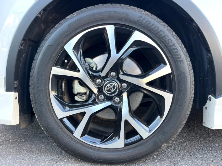 2019 Toyota C-HR DAA-ZYX10 (UW-69fab005a015f)[4]