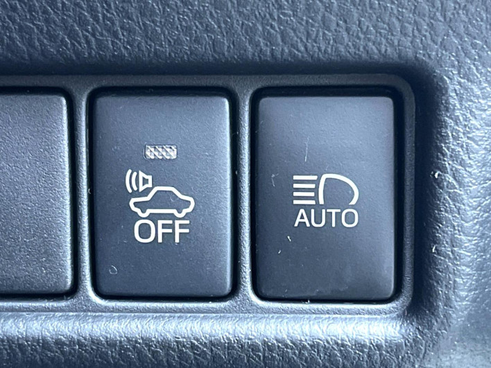 2019 Toyota C-HR DAA-ZYX10 (UW-69fab005a015f)[19]