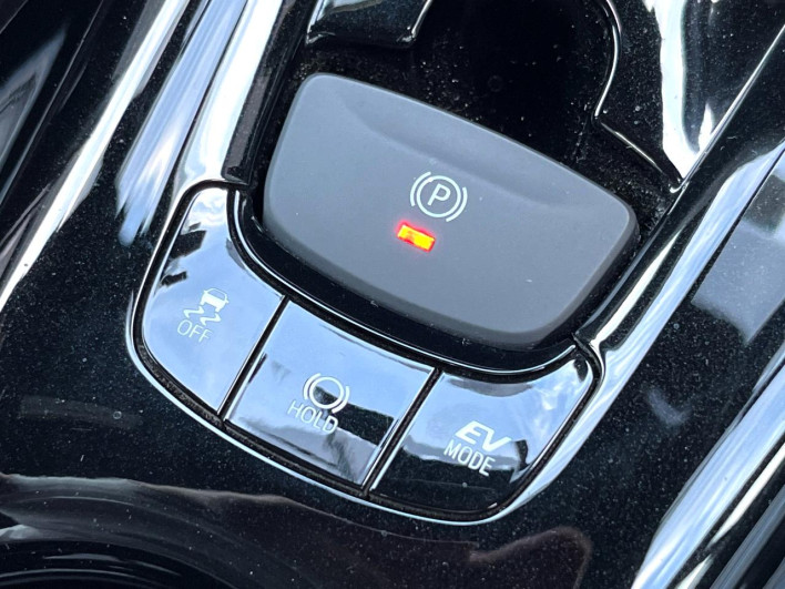2019 Toyota C-HR DAA-ZYX10 (UW-69fab005a015f)[29]