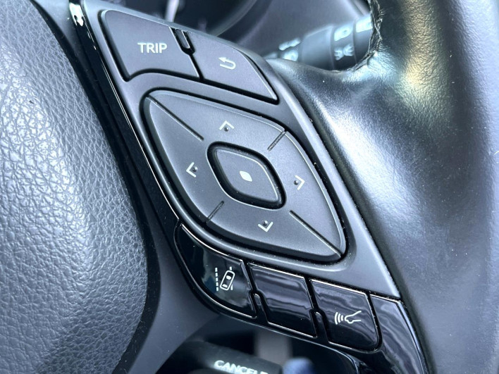 2019 Toyota C-HR DAA-ZYX10 (UW-69fab005a015f)[22]