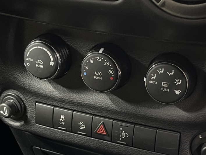 2016 Chrysler Jeep Wrangler Unlimited ABA-JK36L (UW-69fc0092d88bd)[7]