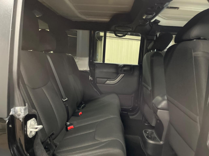 2016 Chrysler Jeep Wrangler Unlimited ABA-JK36L (UW-69fc0092d88bd)[27]