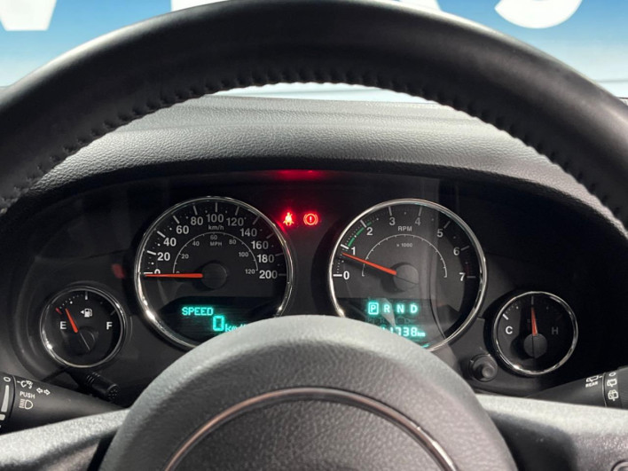 2016 Chrysler Jeep Wrangler Unlimited ABA-JK36L (UW-69fc0092d88bd)[12]