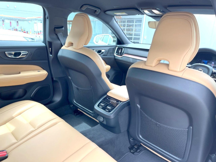 2024 Volvo S60 5AA-ZB420TM2 (UW-69fc0093dde98)[19]