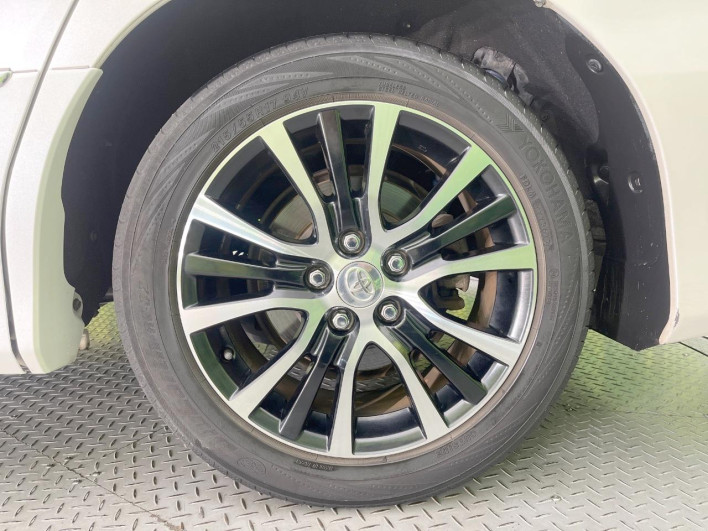 2013 Toyota Estima DBA-ACR50W (UW-69fc009e47f56)[10]