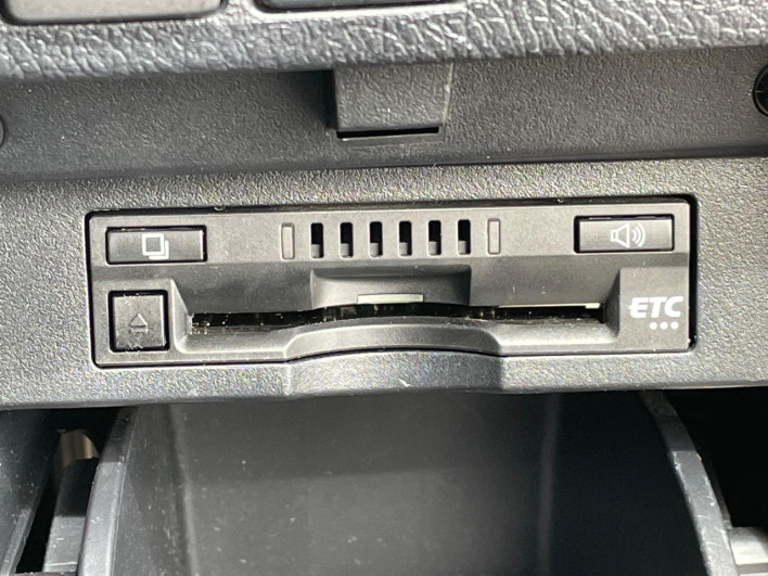 2017 Toyota Alphard DBA-AGH30W (UW-69fc009ee98cf)[25]