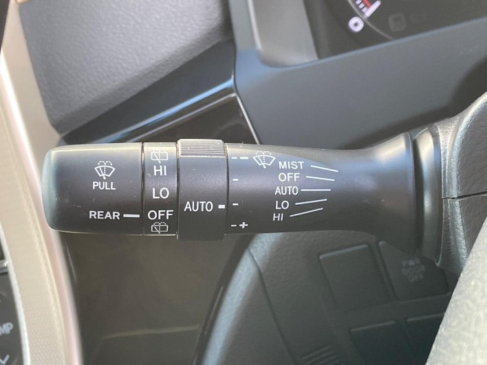 2012 Toyota Vellfire DBA-ANH20W (UW-69fc00a51effe)[19]