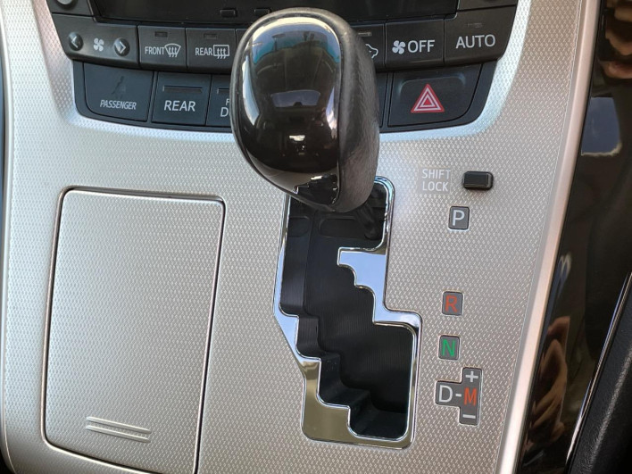 2012 Toyota Vellfire DBA-ANH20W (UW-69fc00a51effe)[15]