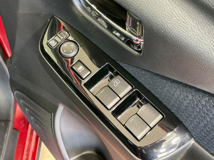 2019 Mitsubishi eK Cross 5AA-B34W (UW-69fc00b1686a8)[17]